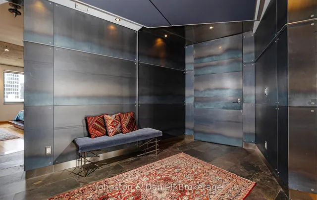 71 Simcoe St #2601, Toronto 4