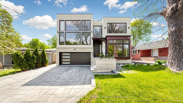 10 Alonzo Rd, Toronto 3