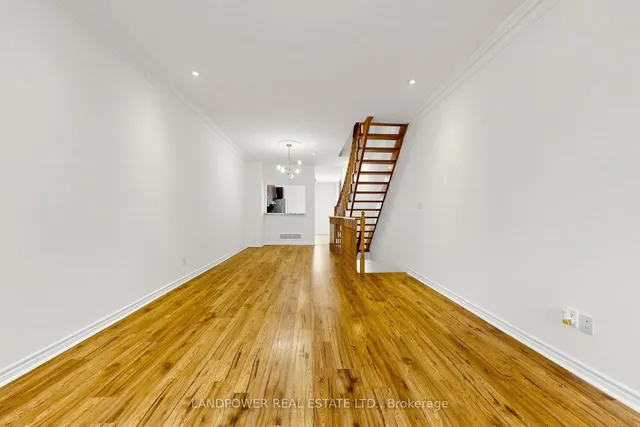 13 David Dunlap Circ, Toronto 3