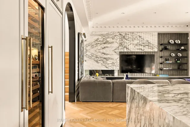 363 Bedford Park Ave, Toronto 4