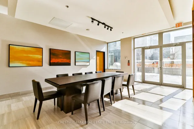 111 St Clair Ave #320, Toronto 2