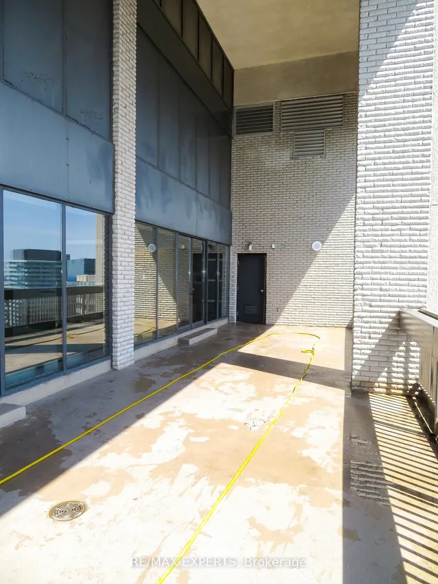 33 Harbour Sq #2233, Toronto 2