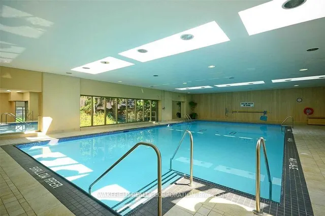 61 St Clair Ave #505, Toronto 4
