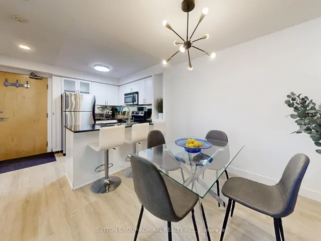 212 Eglinton Ave #1005, Toronto 5