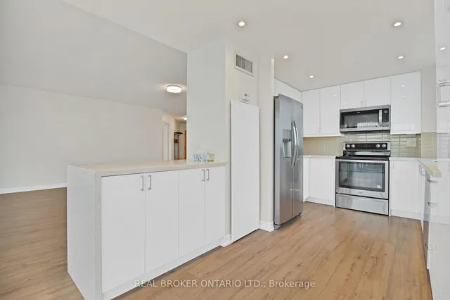 5 Concorde Pl #3301, Toronto 2