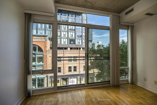 127 Queen St #405, Toronto 5