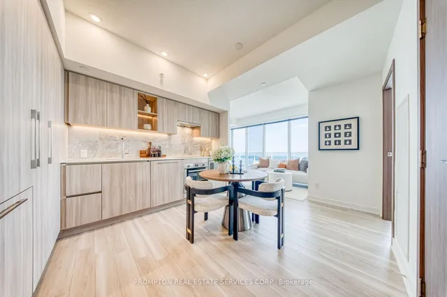 19 Bathurst St #4011, Toronto 2