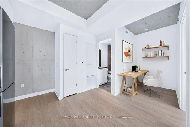 284 King St #2202, Toronto 3