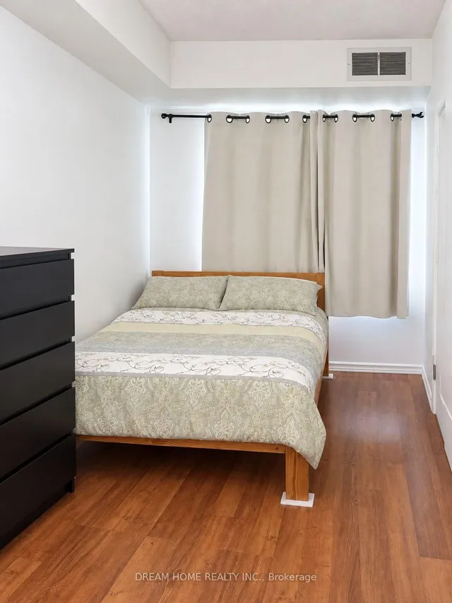 717 Bay St #1505, Toronto 5