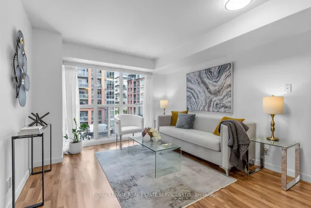 1005 King St #337, Toronto 5