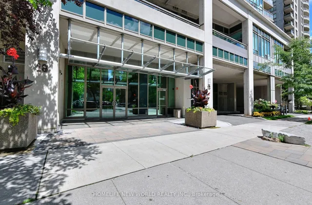 18 Parkview Ave #811, Toronto 2