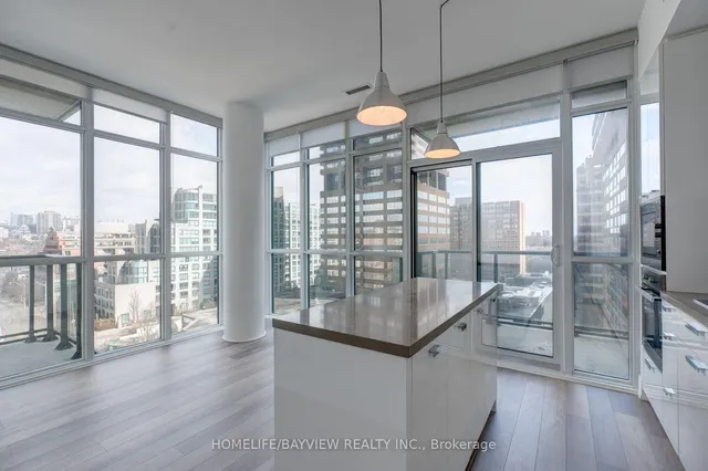 32 Davenport Rd #703, Toronto 4