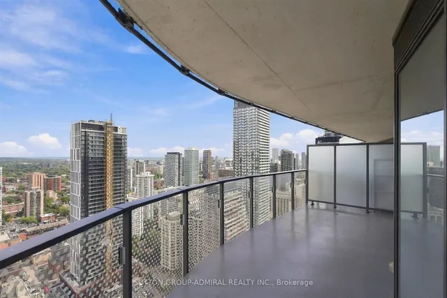 11 Wellesley St #3411, Toronto 4