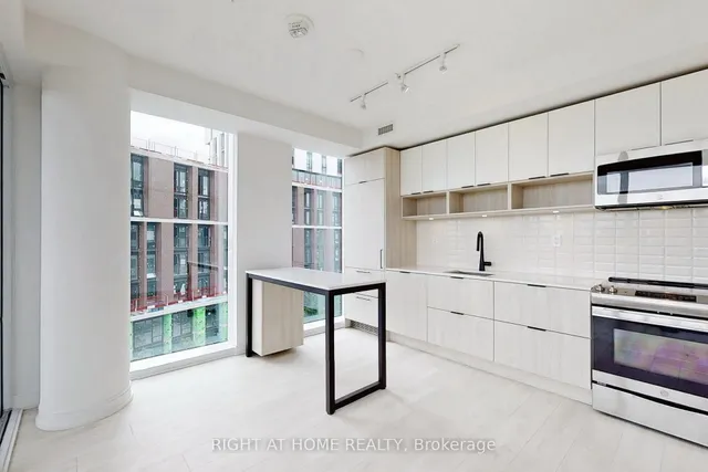 180 Mill St #S546, Toronto 2