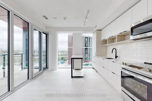 180 Mill St #S546, Toronto 5