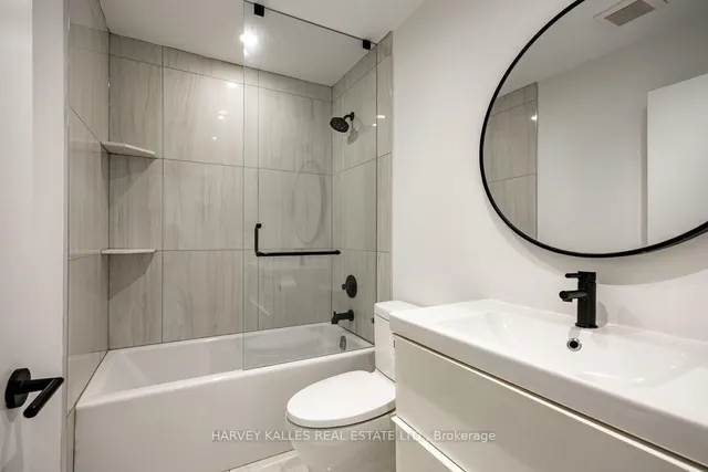 3000 Bathurst St #110, Toronto 3