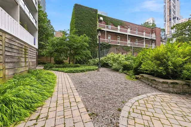 30 Gloucester St #2110, Toronto 3