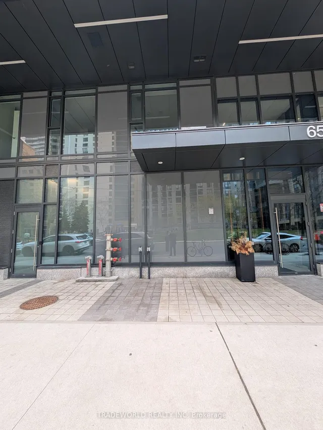 65 Mutual St #906, Toronto 2
