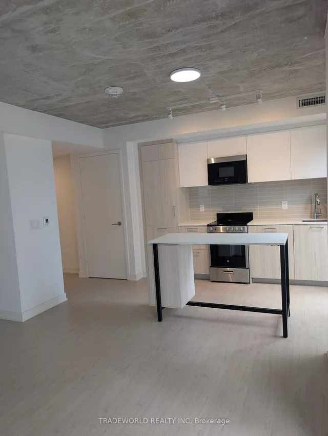 65 Mutual St #906, Toronto 3