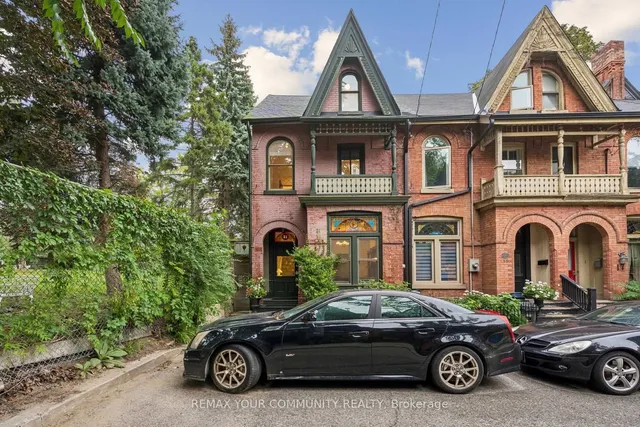 21 Laurier Ave, Toronto 3