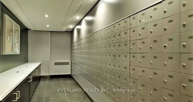 210 Victoria St #907, Toronto 4