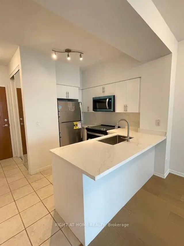 219 Fort York Blvd #2506, Toronto 2