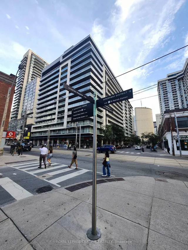 111 Elizabeth St #552, Toronto 2