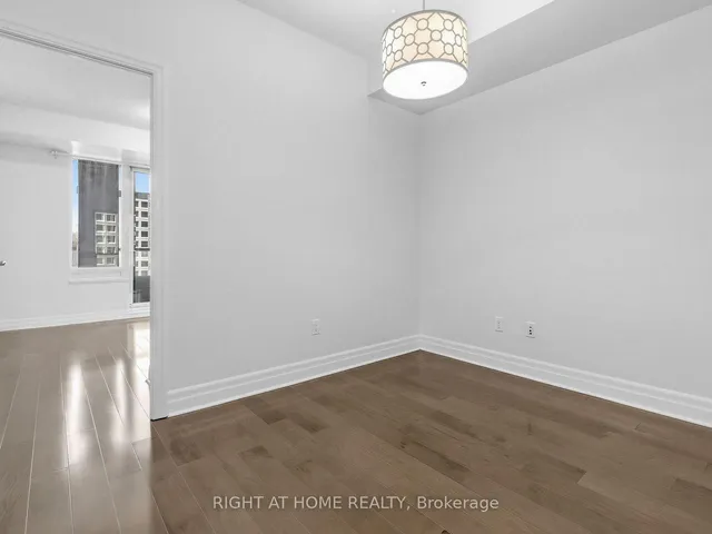35 Balmuto St #1810, Toronto 4
