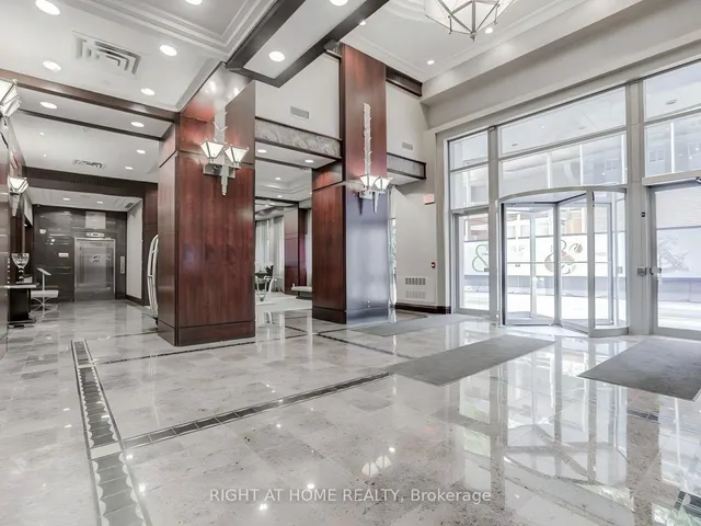 35 Balmuto St #1810, Toronto 5