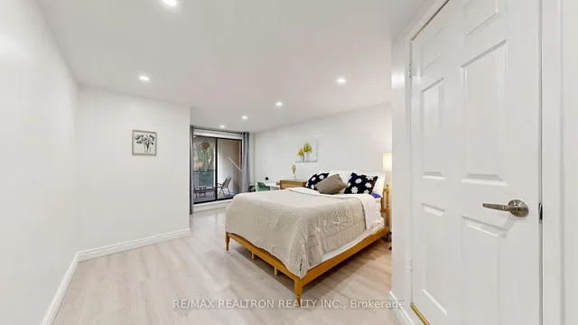 10 Moonstone Bywy #151, Toronto 5