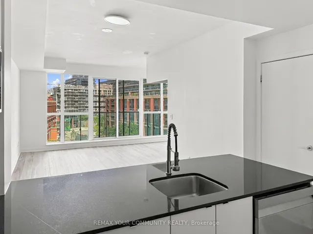 150 East Liberty St #618, Toronto 4