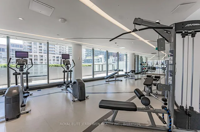 11 Wellesley St #3104, Toronto 3