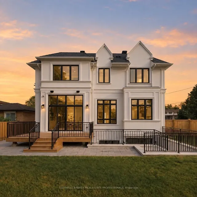 7 Knollview Cres, Toronto 2