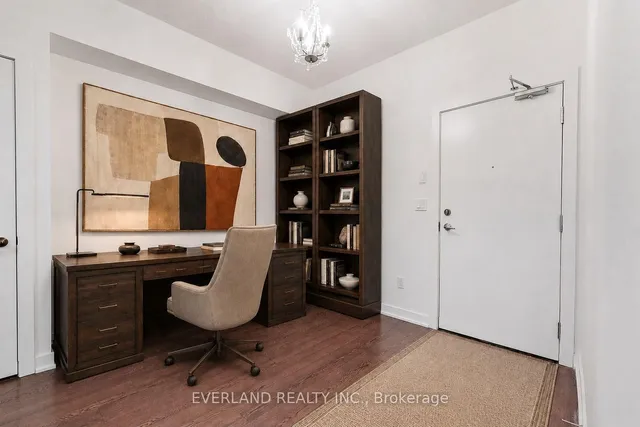 20 Bruyeres Mews #201, Toronto 5