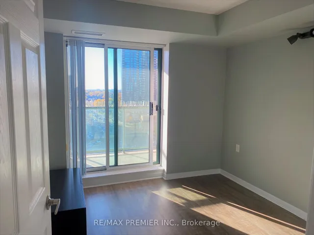 22 Olive Ave #1201, Toronto 5