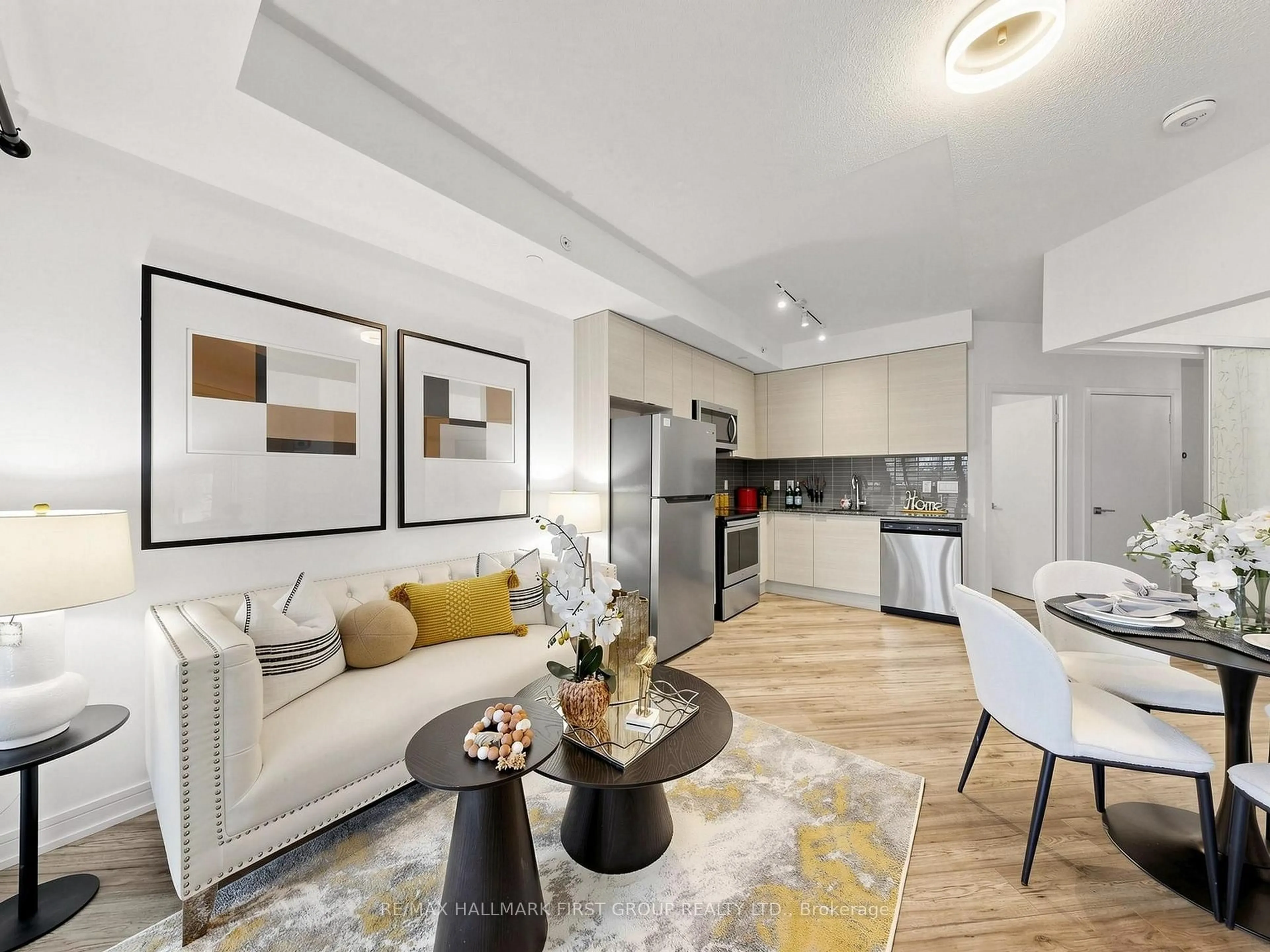 trreb/IMG-C13812784_49f8b445-7044-4c6b-a90f-90874842b3dd-l.jpg