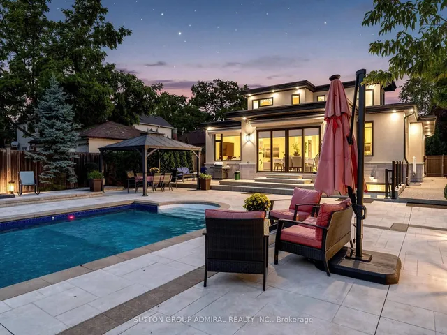 18 Dunsmore Gdns, Toronto 5