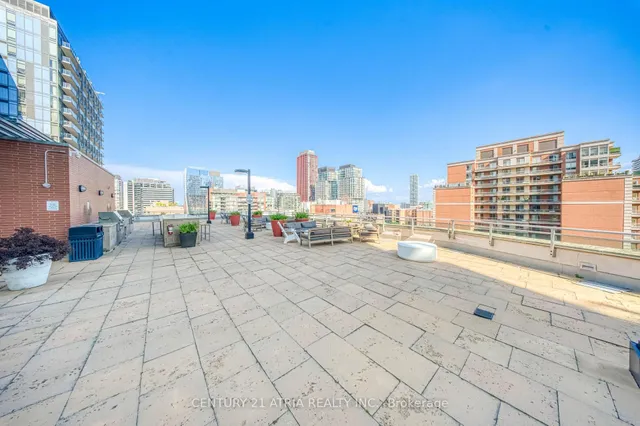 112 George St #S703, Toronto 3