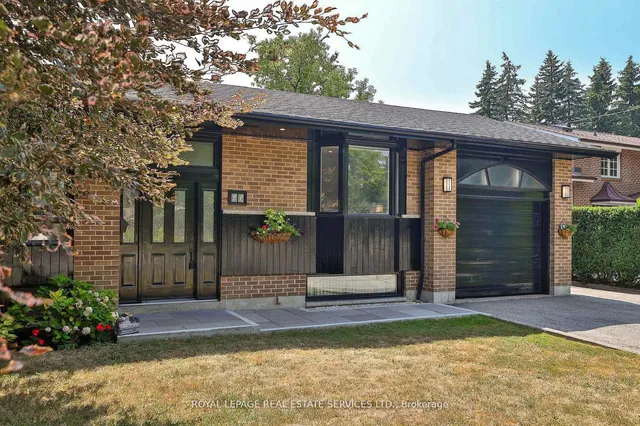 45 Doonaree Dr, Toronto 2