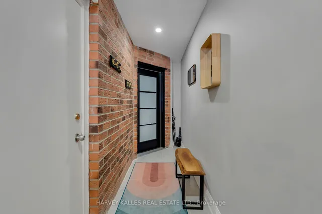 49 Granby St, Toronto 4