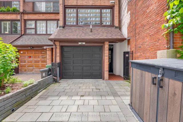 49 Granby St, Toronto 2