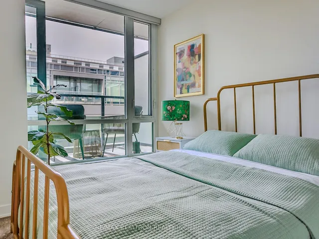 455 Front St #S302, Toronto 2
