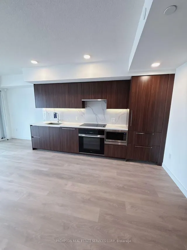 3 Concord City Place Way #931, Toronto 3