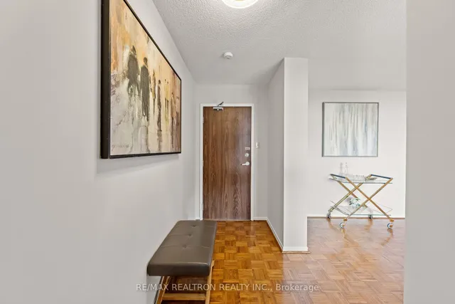 100 Antibes Dr #804, Toronto 4