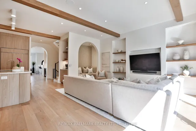 215 Ava Rd, Toronto 2