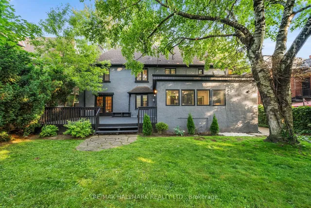 16 Elderwood Dr, Toronto 3