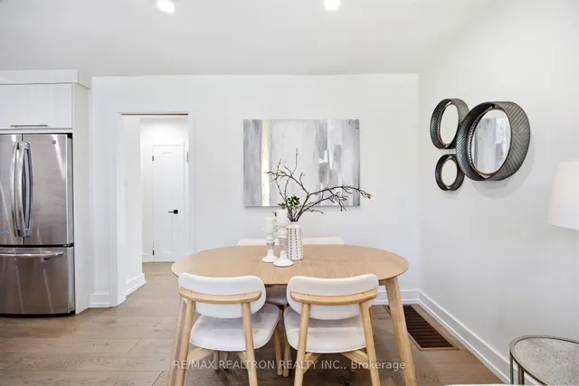 119 Reiner Rd, Toronto 2
