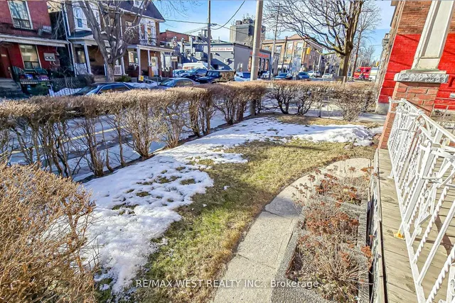 217 Gladstone Ave, Toronto 4