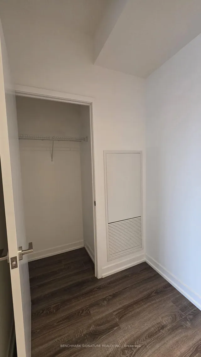 20 Edward St #2513, Toronto 5