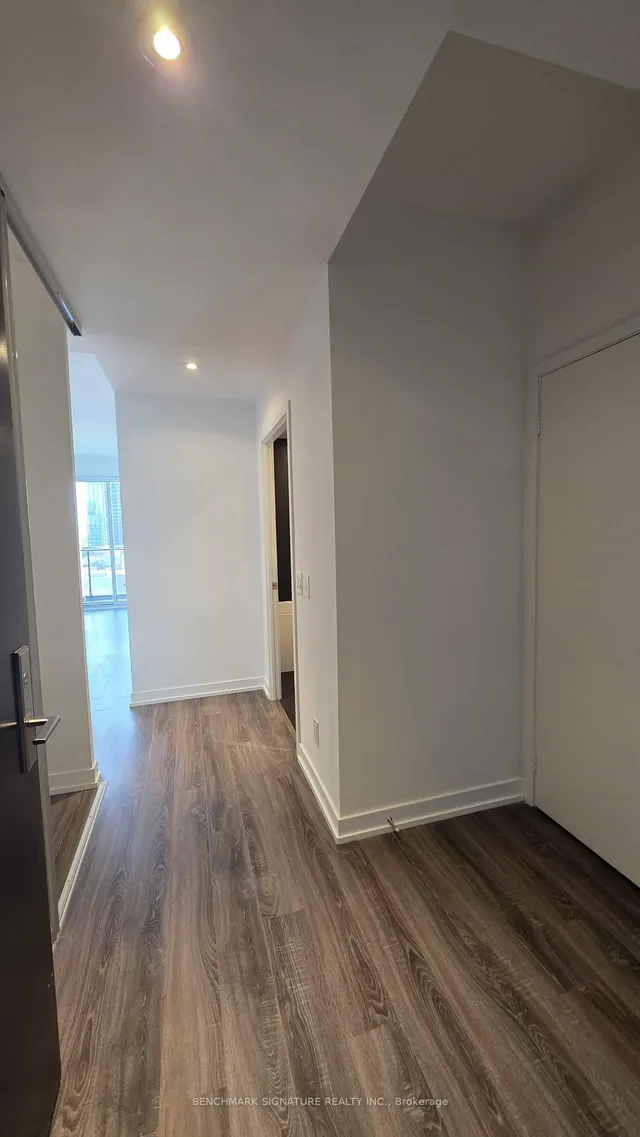 20 Edward St #2513, Toronto 4